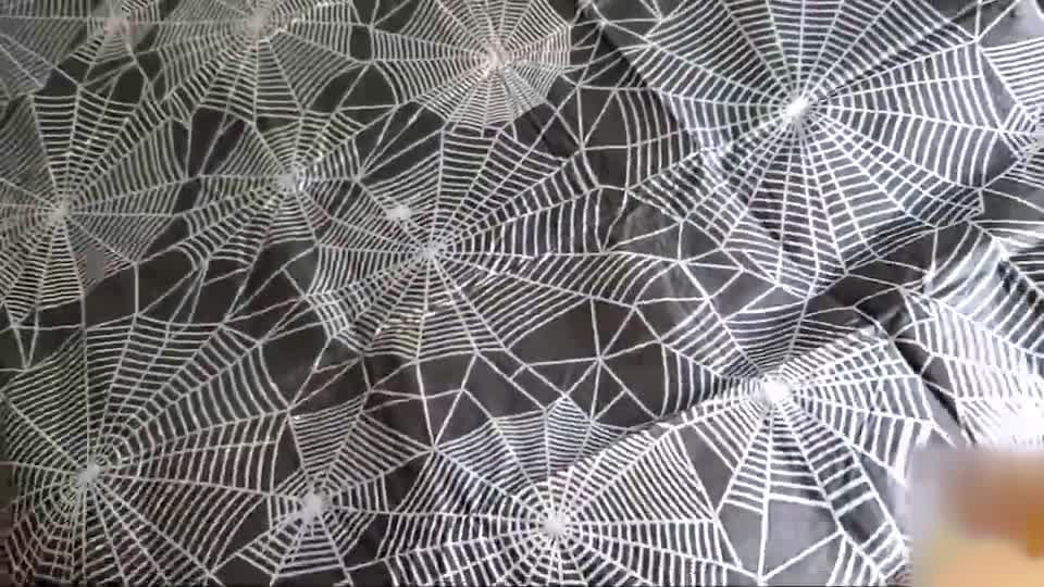 Black spider web lace Halloween tablecloth – view 3
