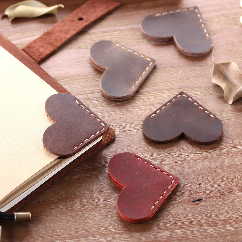Heart-shaped leather corner bookmark – view 4