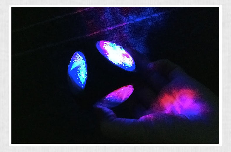 Light-up dog ball flashing colours
