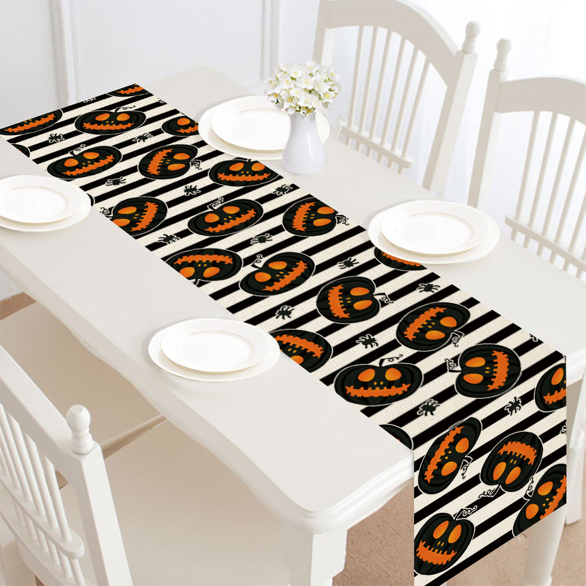 Halloween table runner – view 3