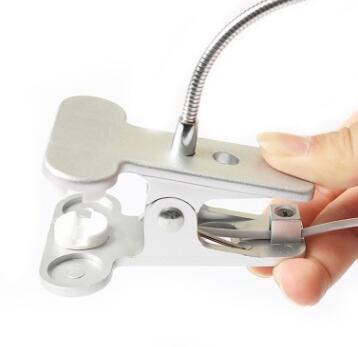 Black clip-on flexible USB LED reading lamp – view 2