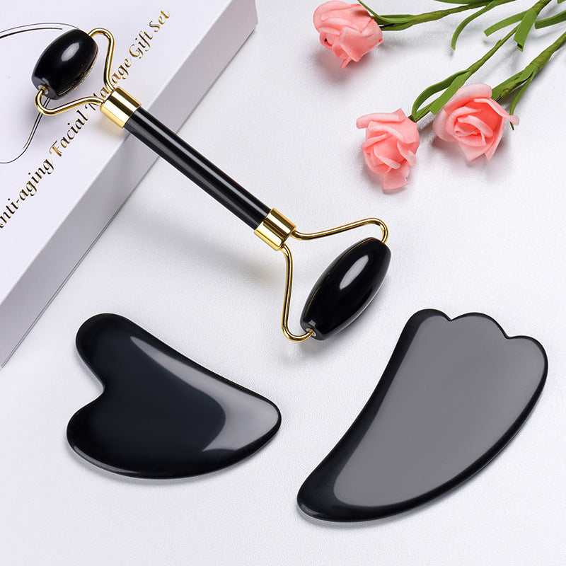 Gua Sha and Jade Roller Set detail