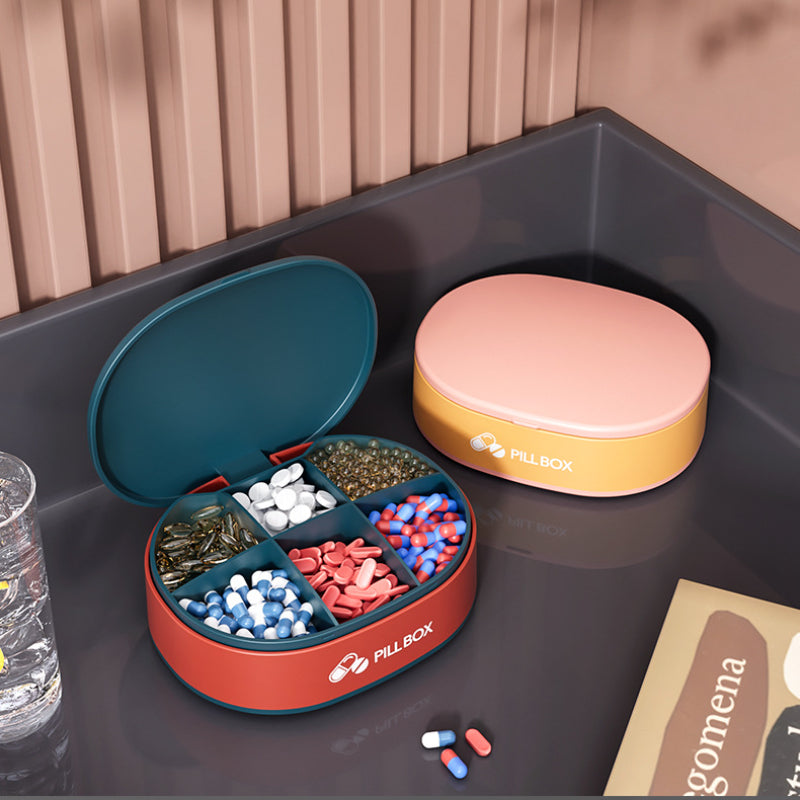 Weekly Pill Box with Cutter view 3