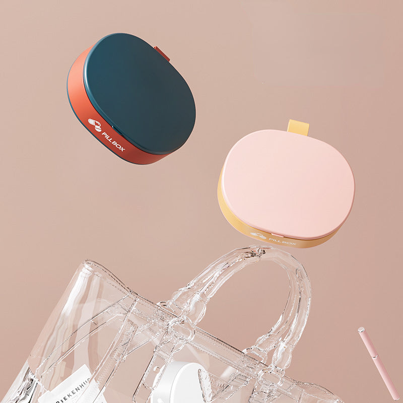 Weekly Pill Box with Cutter view 4