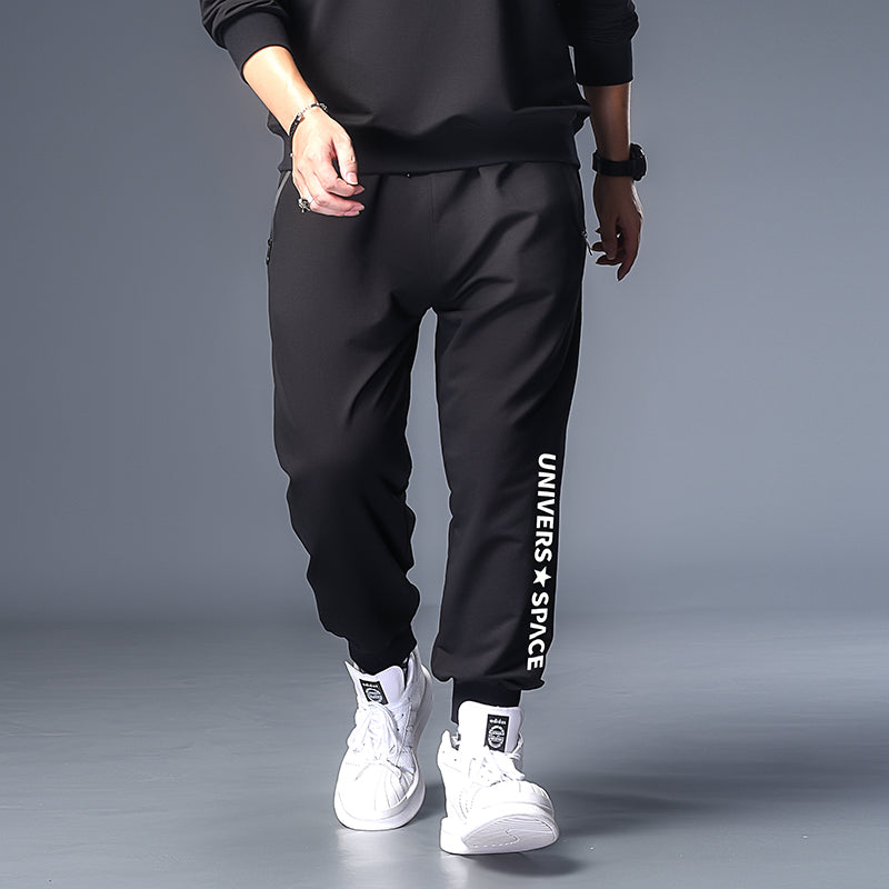 Oversized Sweatpants detail