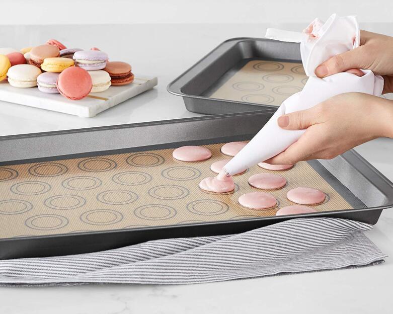 Silicone Macaron Baking Mat 6