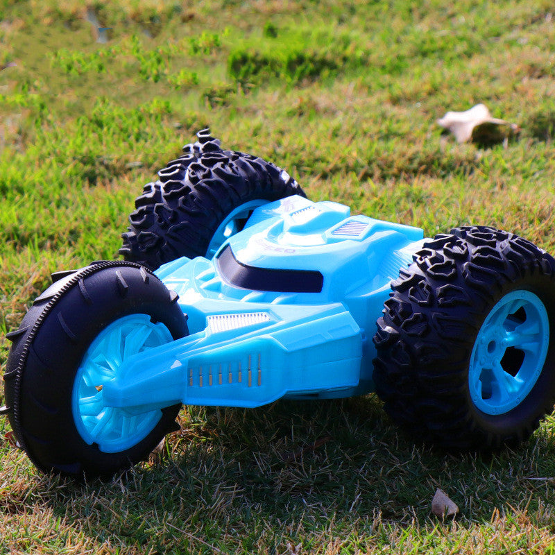 Double-sided 2.4GHz remote control stunt car – view 4
