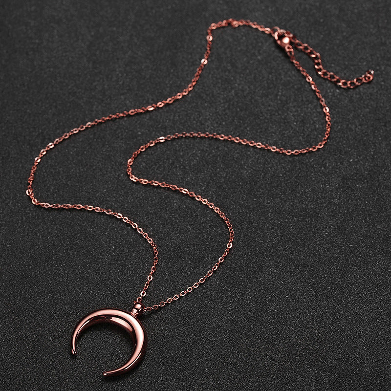 Stainless steel crescent moon pendant necklace
