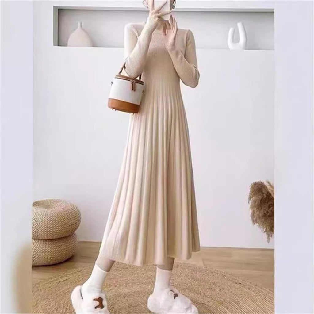Women's Pleated Knit Maxi Dress - view 6