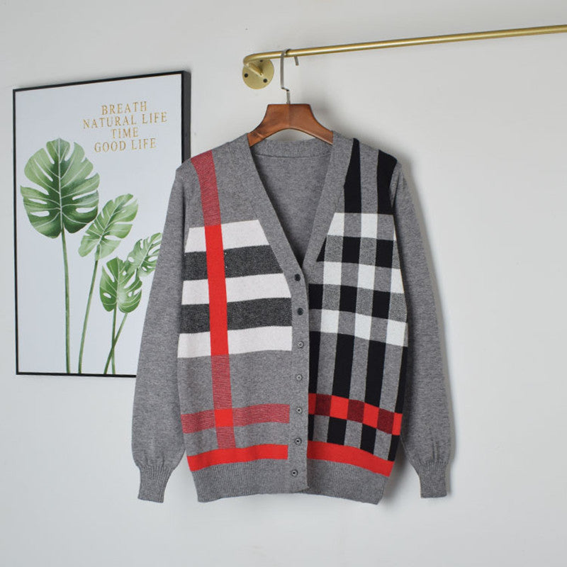 Women's Plaid V-Neck Knit Cardigan - view 3