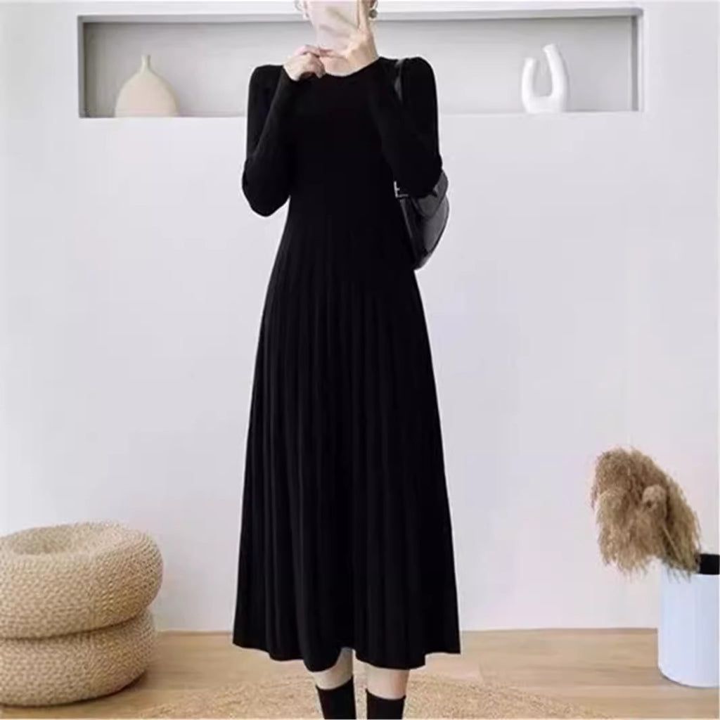 Women's Pleated Knit Maxi Dress - view 2
