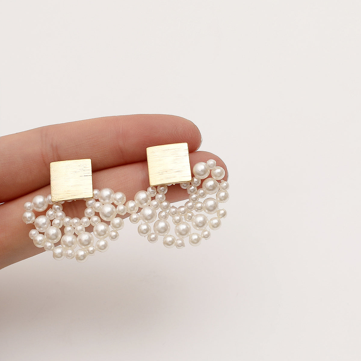 Pearl Cluster Stud Earrings 1