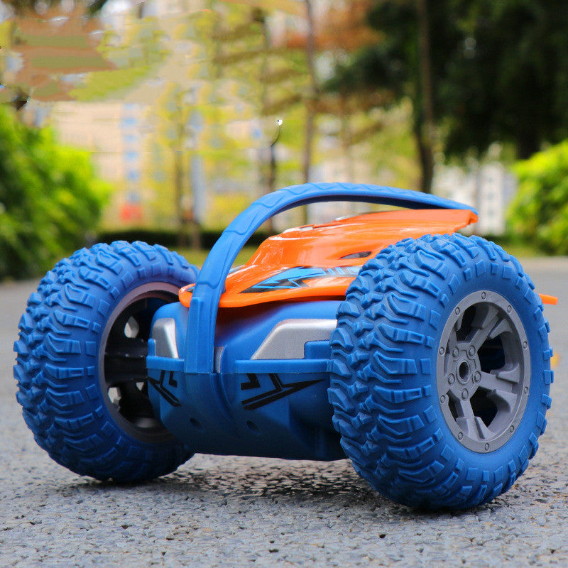 Double-sided 2.4GHz remote control stunt car – view 5