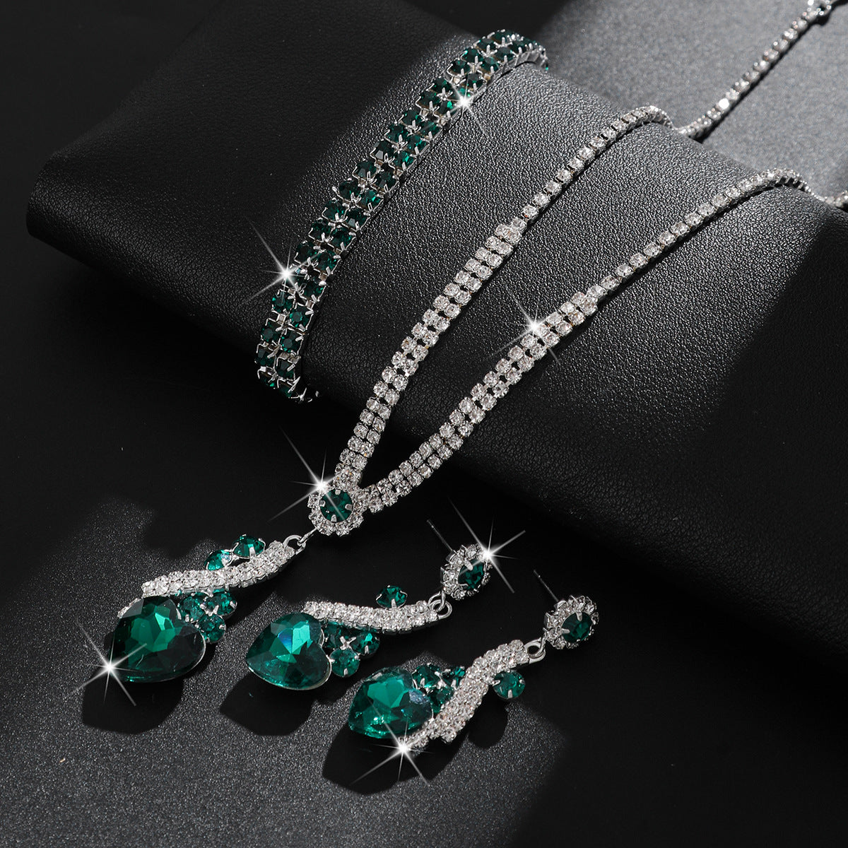 Emerald CZ pendant necklace