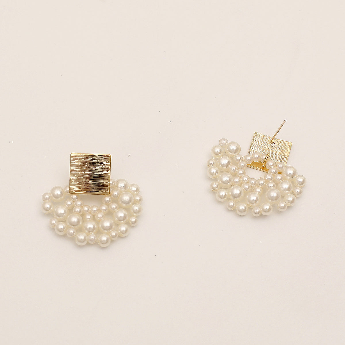 Pearl Cluster Stud Earrings 3