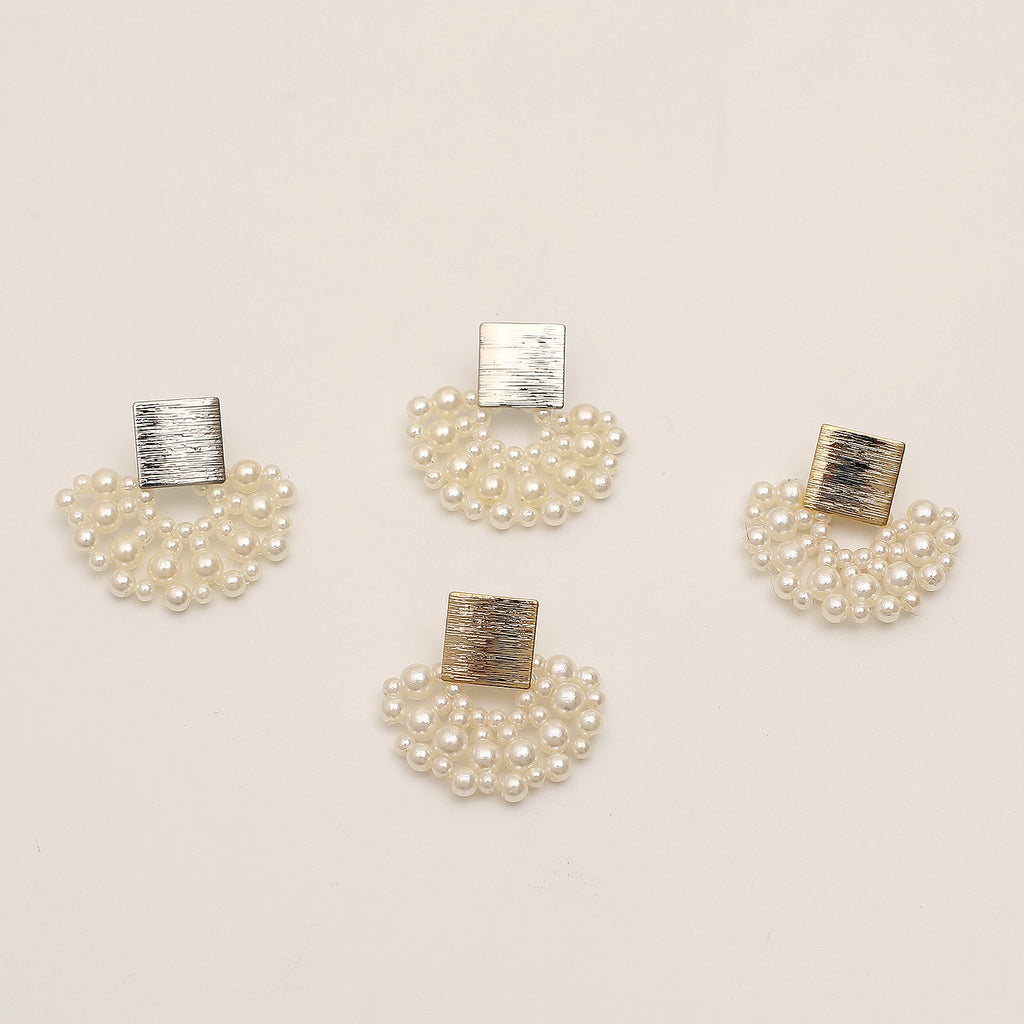 Pearl Cluster Stud Earrings 4