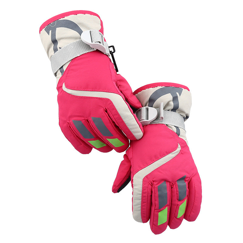 Pair of kids' rose red ski gloves