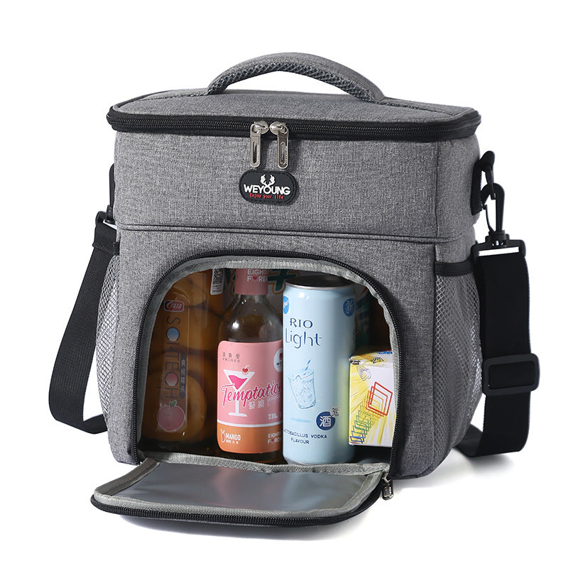 Insulated double lunch bag packed with containers