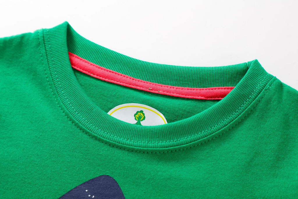 Close-up of the green T-shirt round neckline