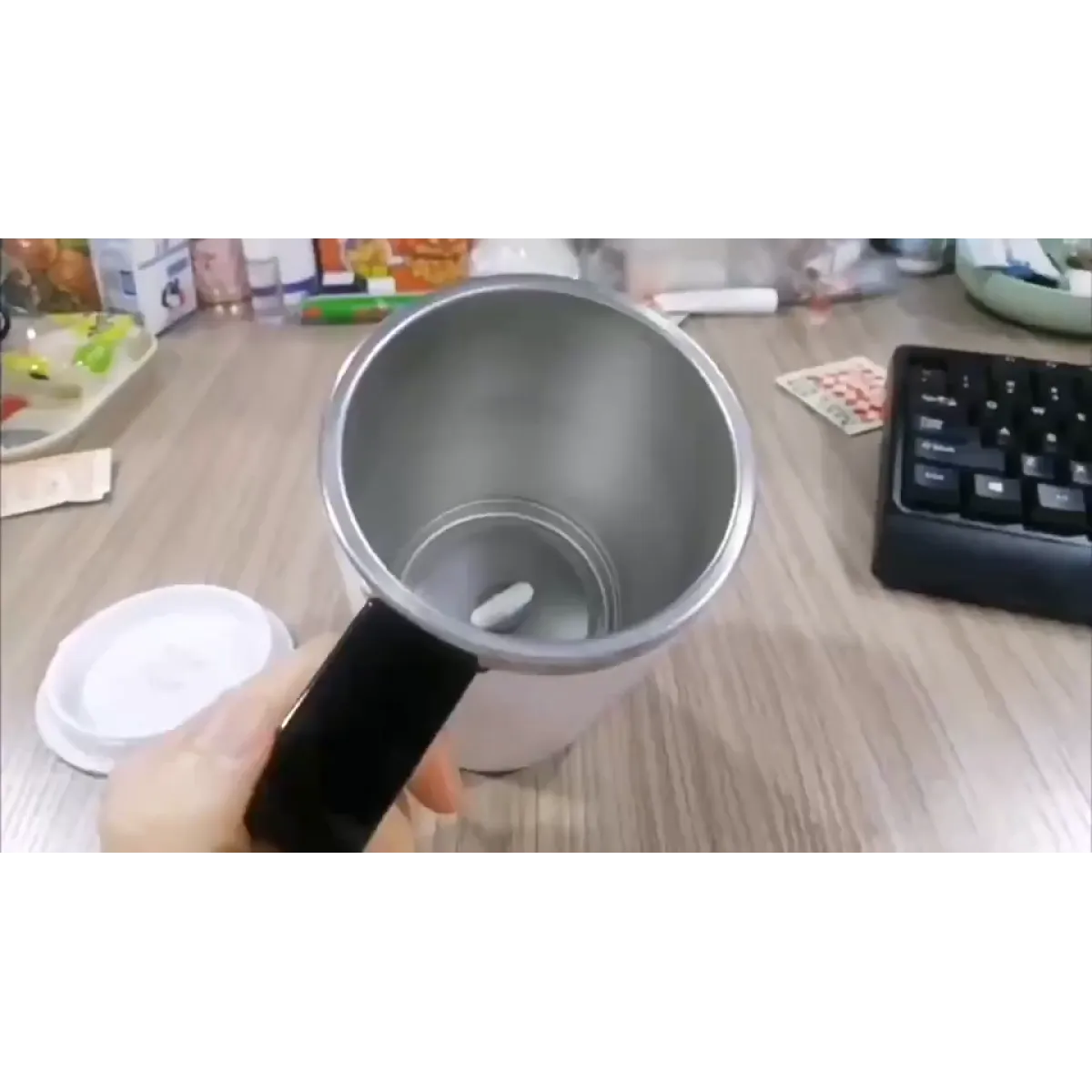 USB rechargeable magnetic self-stirring stainless coffee mug