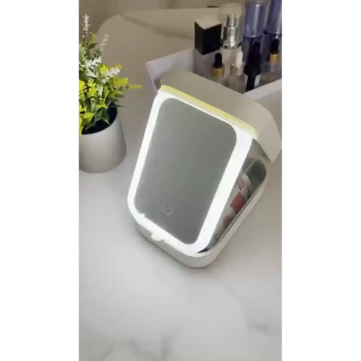 Portable pink LED makeup storage box with mirror