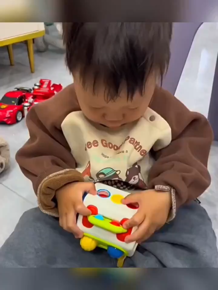 9-in-1 Busy Cube Sensory Toy 3