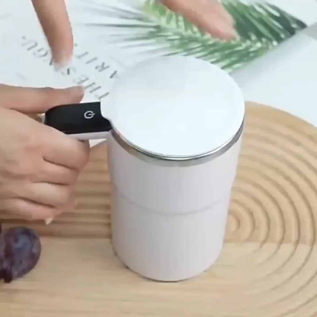 USB rechargeable magnetic self-stirring stainless coffee mug