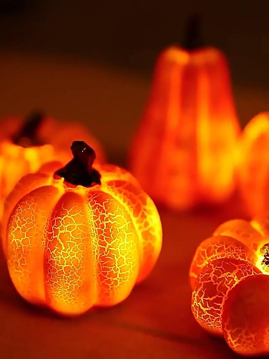 Crackle resin pumpkin LED candle lamp – view 7